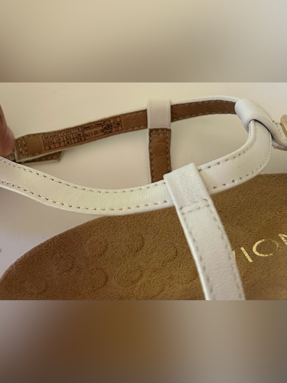 NEW White Women's T-Strap leather Sandals with Gold Accent - Picture 14 of 14